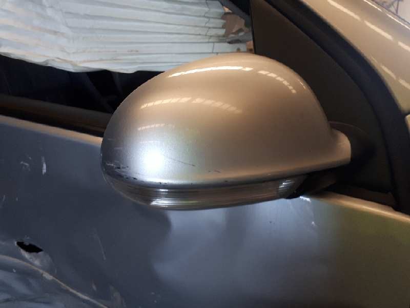 volkswagen golf v berlina (1k1) del año 2004