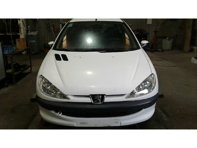peugeot 206 berlina del año 2004