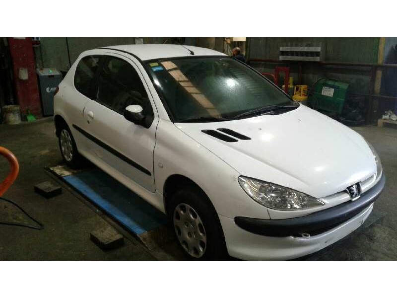 peugeot 206 berlina del año 2004