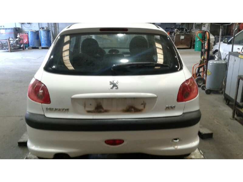 peugeot 206 berlina del año 2004