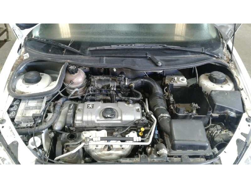 peugeot 206 berlina del año 2004