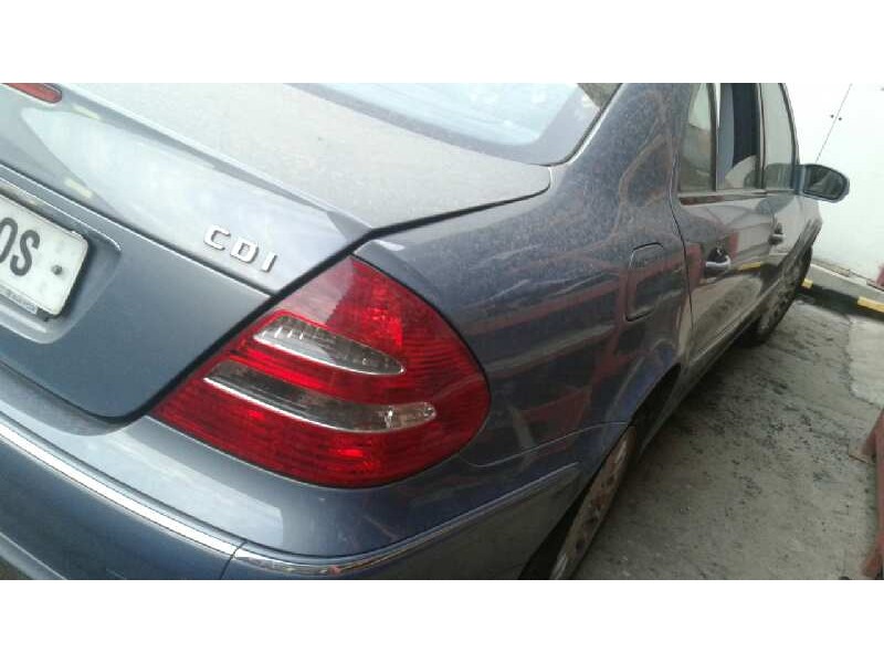 mercedes-benz clase e (w211) berlina del año 2003