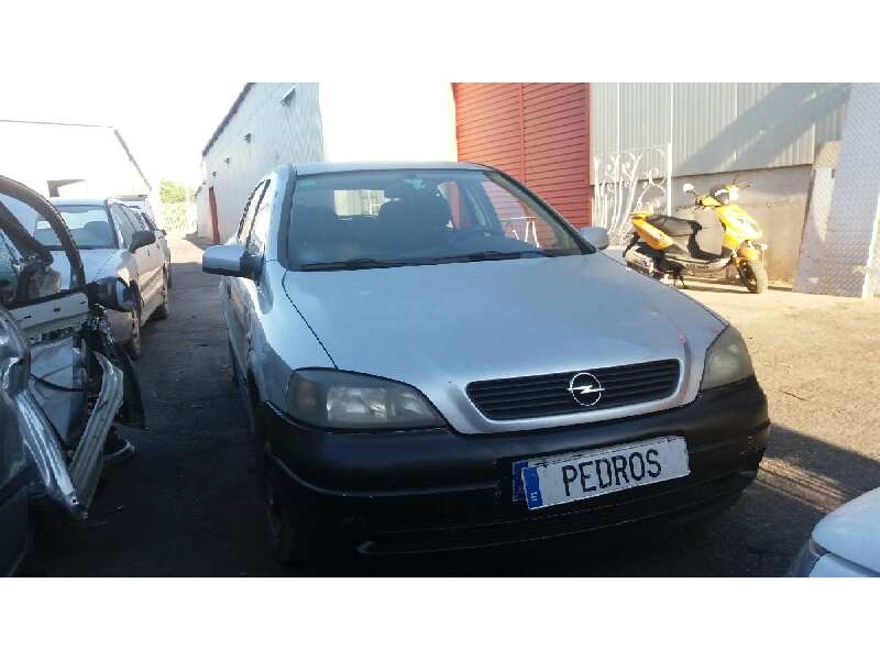 opel astra g berlina del año 1999
