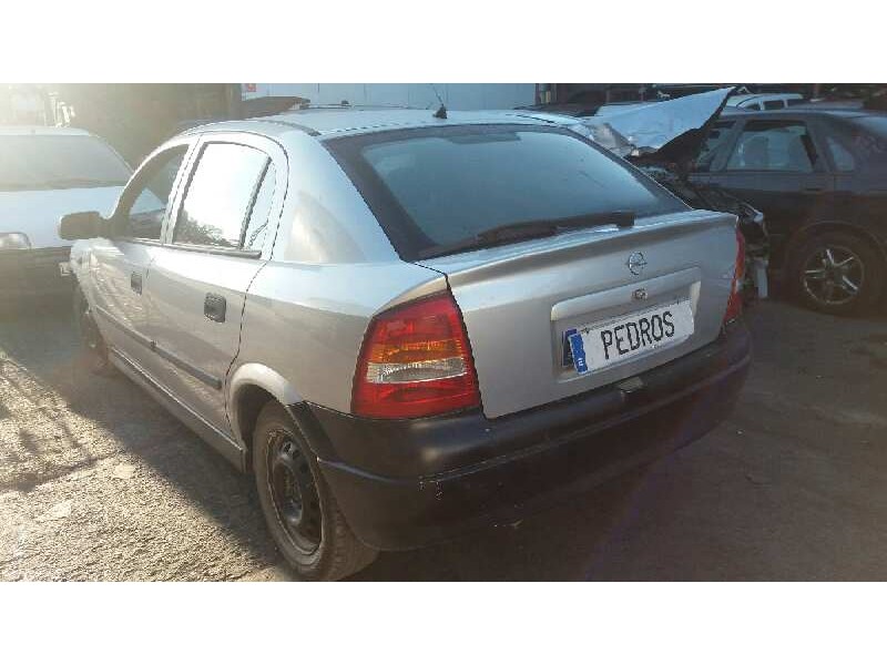 opel astra g berlina del año 1999