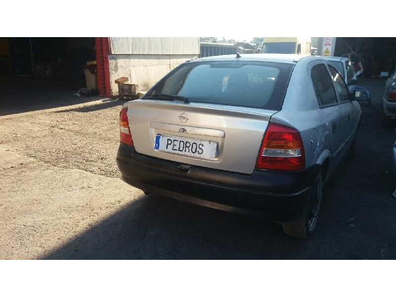 opel astra g berlina del año 1999