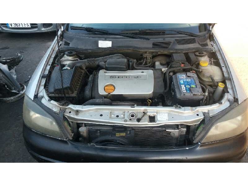 opel astra g berlina del año 1999
