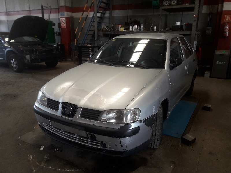 seat cordoba berlina (6k2) del año 2002