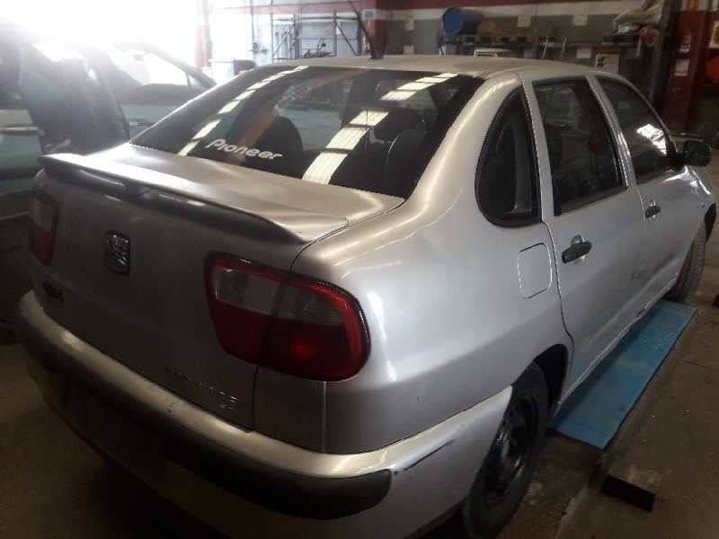 seat cordoba berlina (6k2) del año 2002