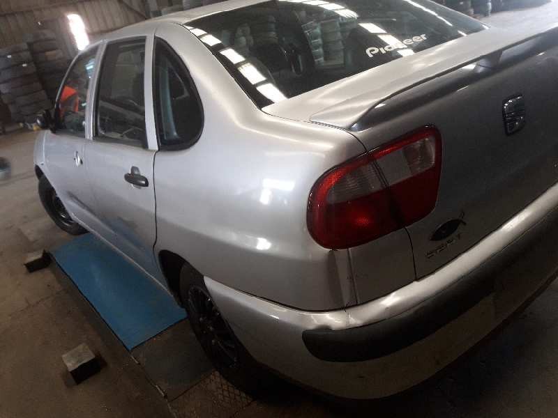 seat cordoba berlina (6k2) del año 2002
