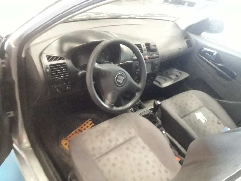seat cordoba berlina (6k2) del año 2002