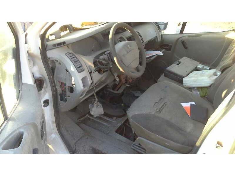 renault trafic caja cerrada (ab 4.01) del año 2003