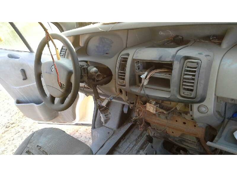 renault trafic caja cerrada (ab 4.01) del año 2003