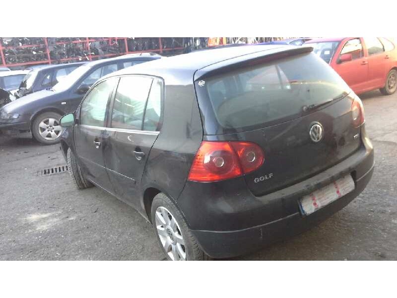 volkswagen golf v berlina (1k1) del año 2005