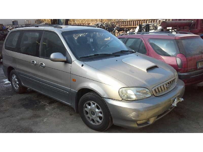 kia carnival del año 2001