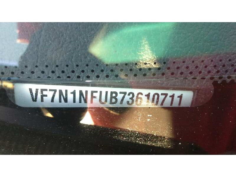 citroën xsara berlina del año 2002