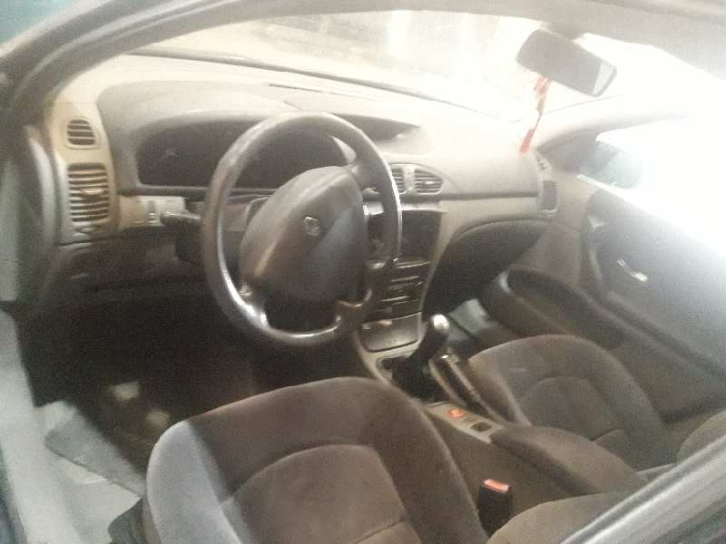 renault laguna ii (bg0) del año 2001