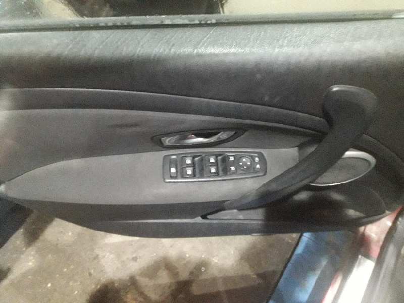 renault megane iii berlina 5 p del año 2009