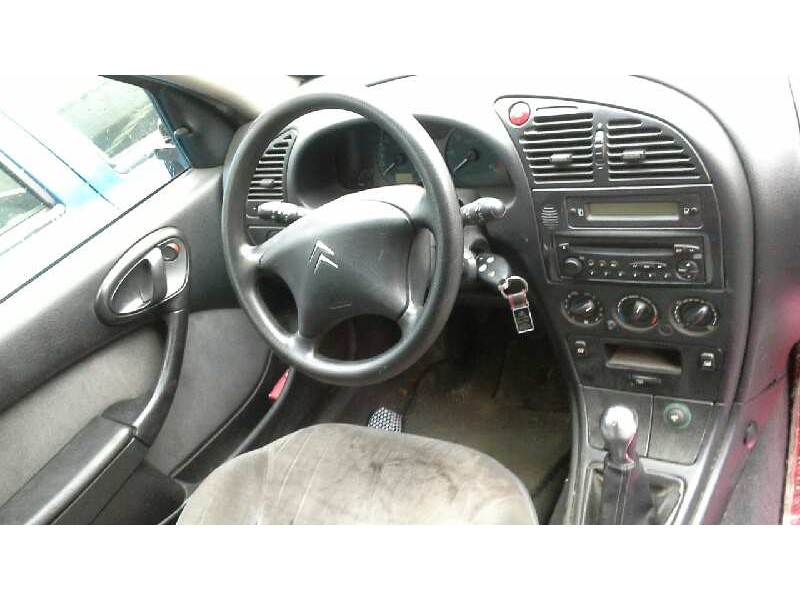 citroën xsara berlina del año 2002