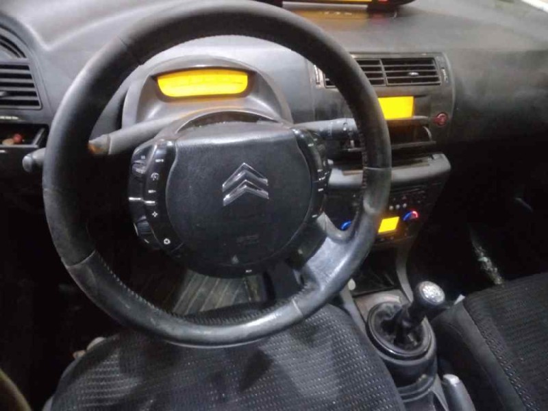 citroën c4 berlina del año 2006