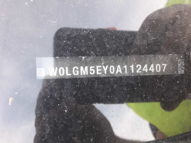 opel insignia berlina del año 2010