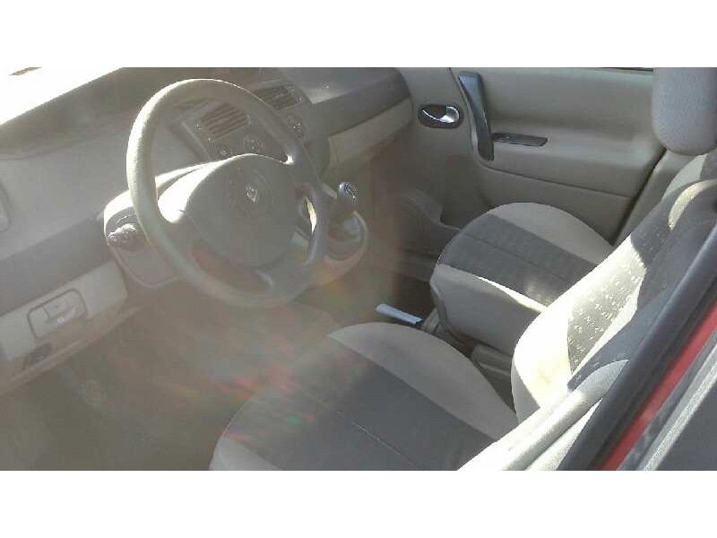 renault scenic ii del año 2004