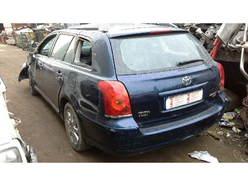 toyota avensis wagon (t25) del año 2005