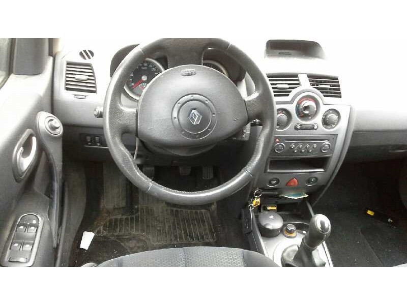 renault megane ii berlina 5p del año 2004