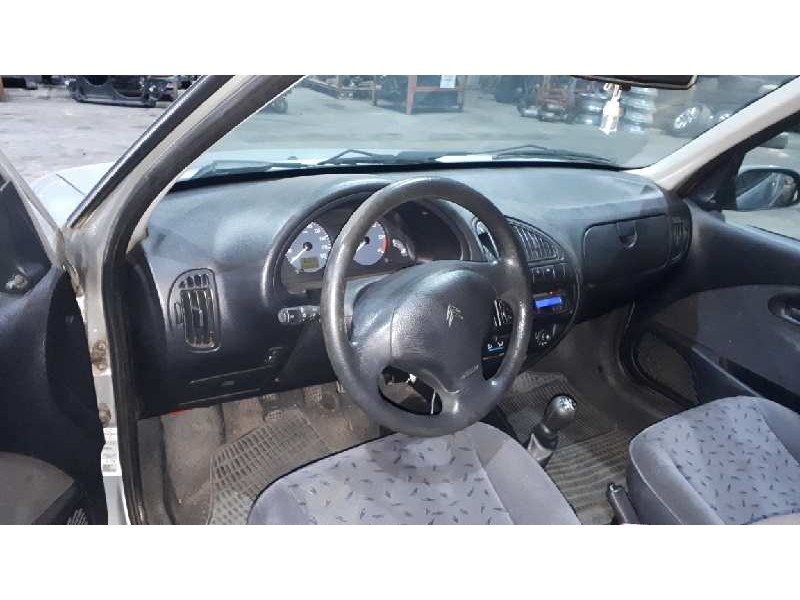 citroën saxo del año 2001