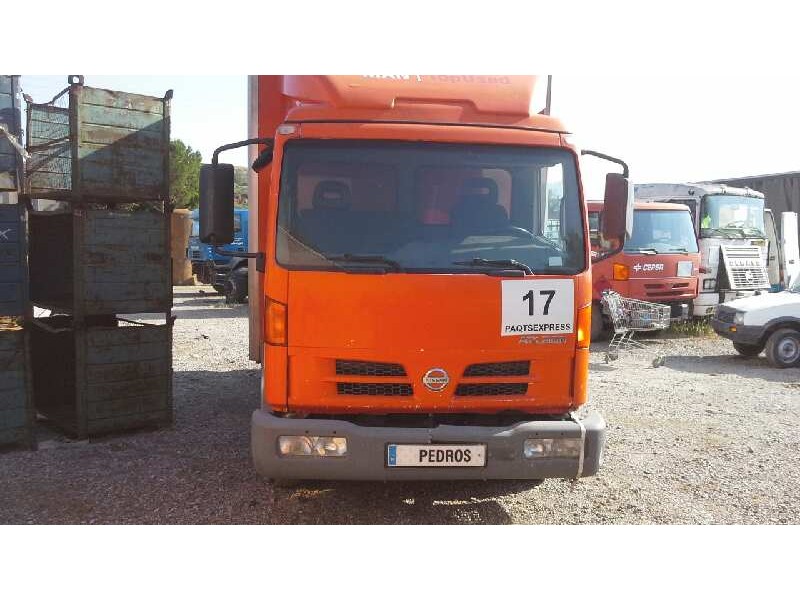 nissan atleon del año 2006