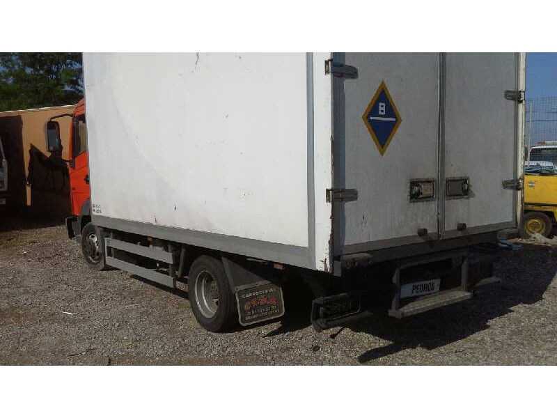 nissan atleon del año 2006