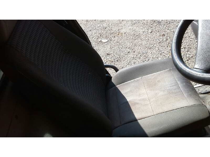 nissan atleon del año 2006