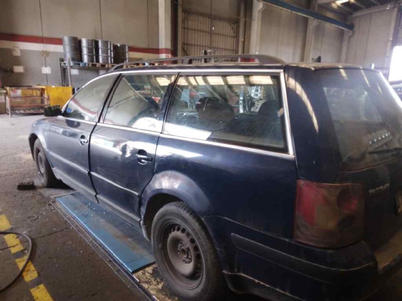 volkswagen passat variant (3b6) del año 2000