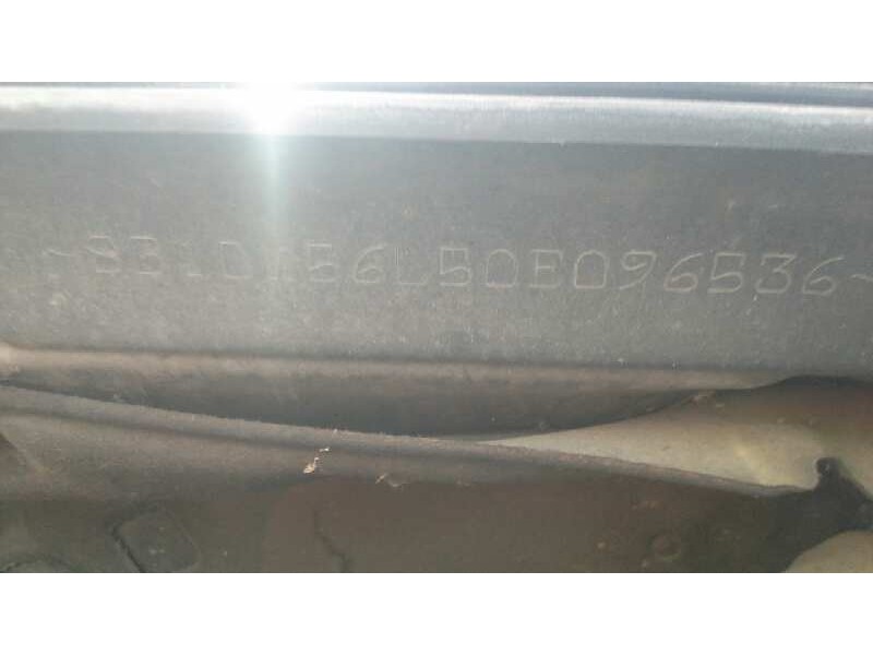 toyota avensis berlina (t25) del año 2005