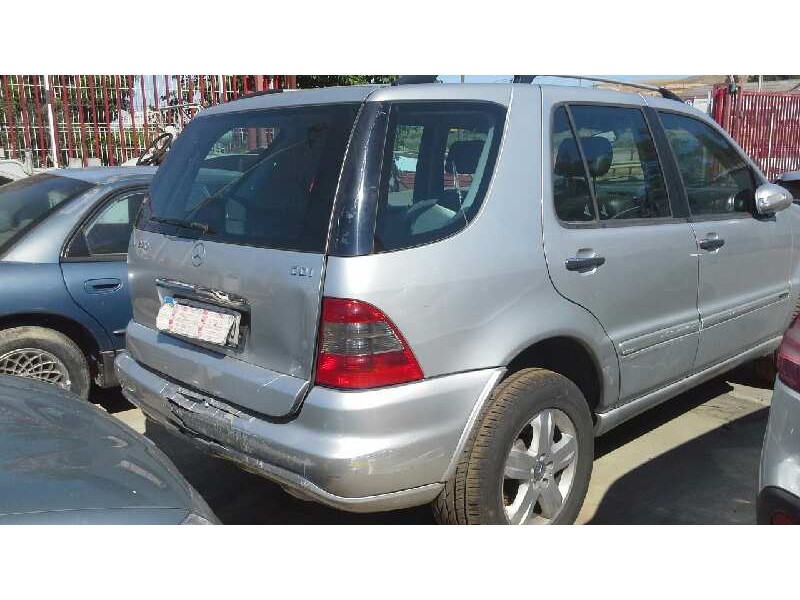 mercedes-benz clase m (w163) del año 2004