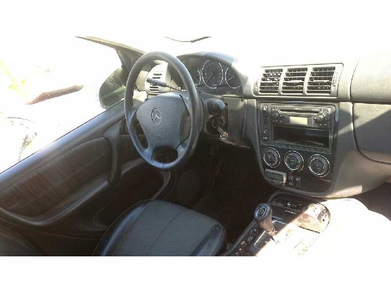 mercedes-benz clase m (w163) del año 2004