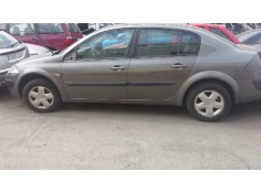 renault megane ii classic berlina del año 2004