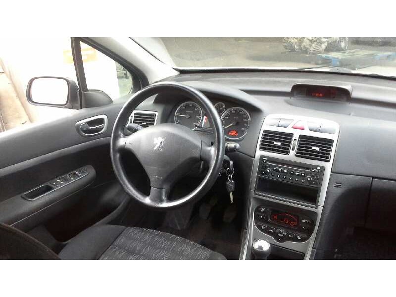 peugeot 307 (s1) del año 2001