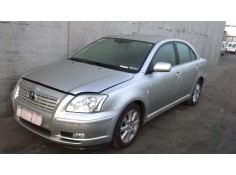 toyota avensis berlina (t25) del año 2004