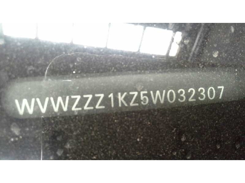 volkswagen golf v berlina (1k1) del año 2007