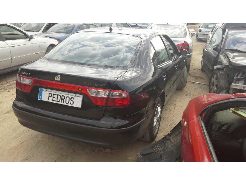 seat toledo (1m2) del año 2001