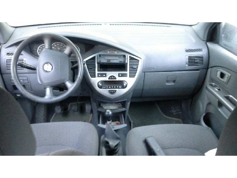 kia carens del año 2003