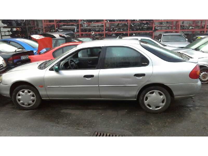 ford mondeo berlina (gd) del año 1996