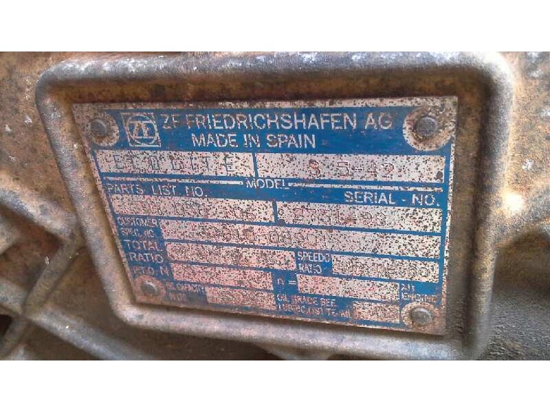 nissan atleon del año 2003