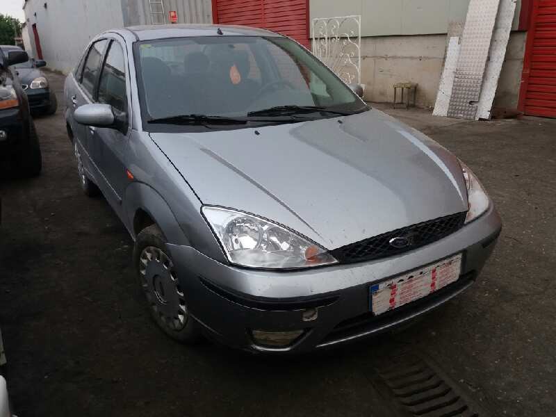 ford focus berlina (cak) del año 2004