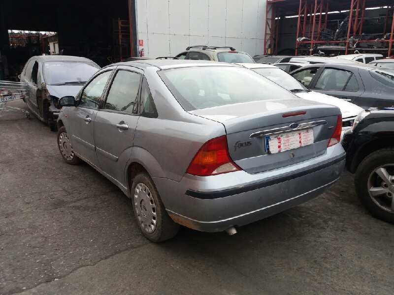ford focus berlina (cak) del año 2004