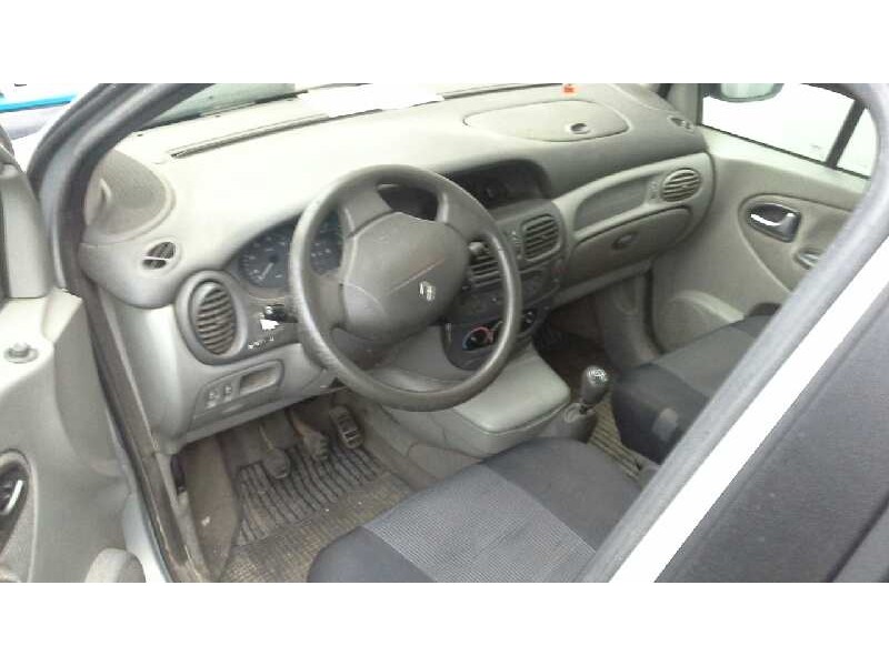 renault scenic (ja..) del año 2003