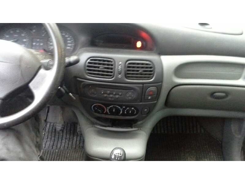 renault scenic (ja..) del año 2003