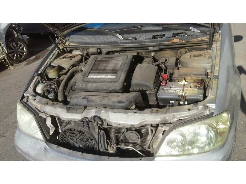 kia carnival ii del año 2002