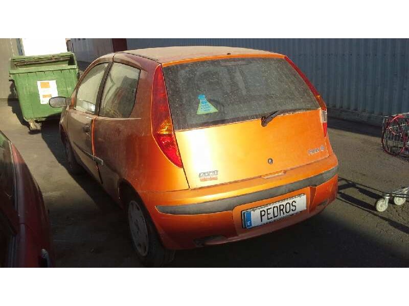 fiat punto berlina (188) del año 2001