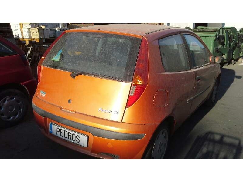 fiat punto berlina (188) del año 2001